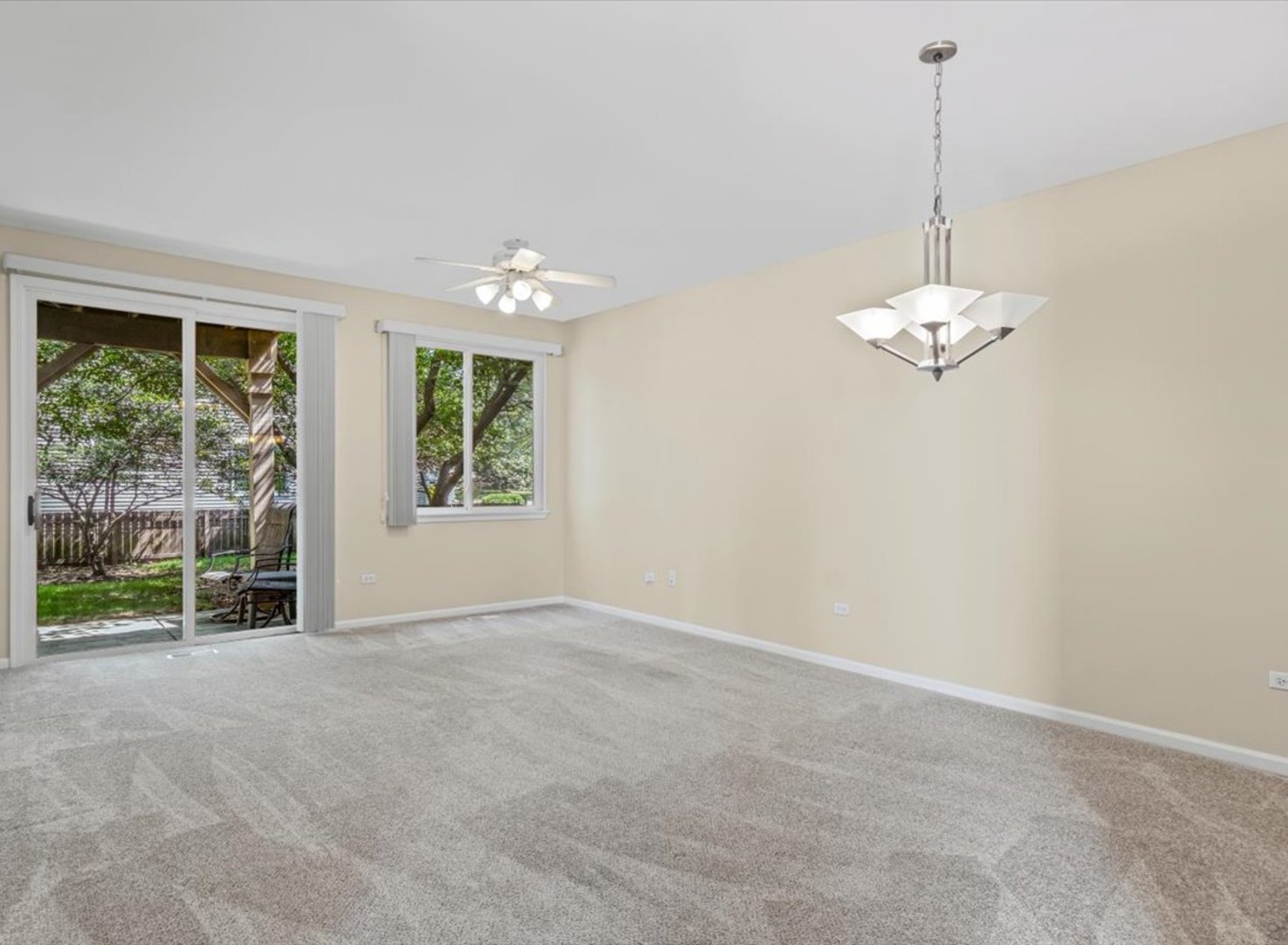 2016 Fulham Drive #2016, Naperville, IL 60564