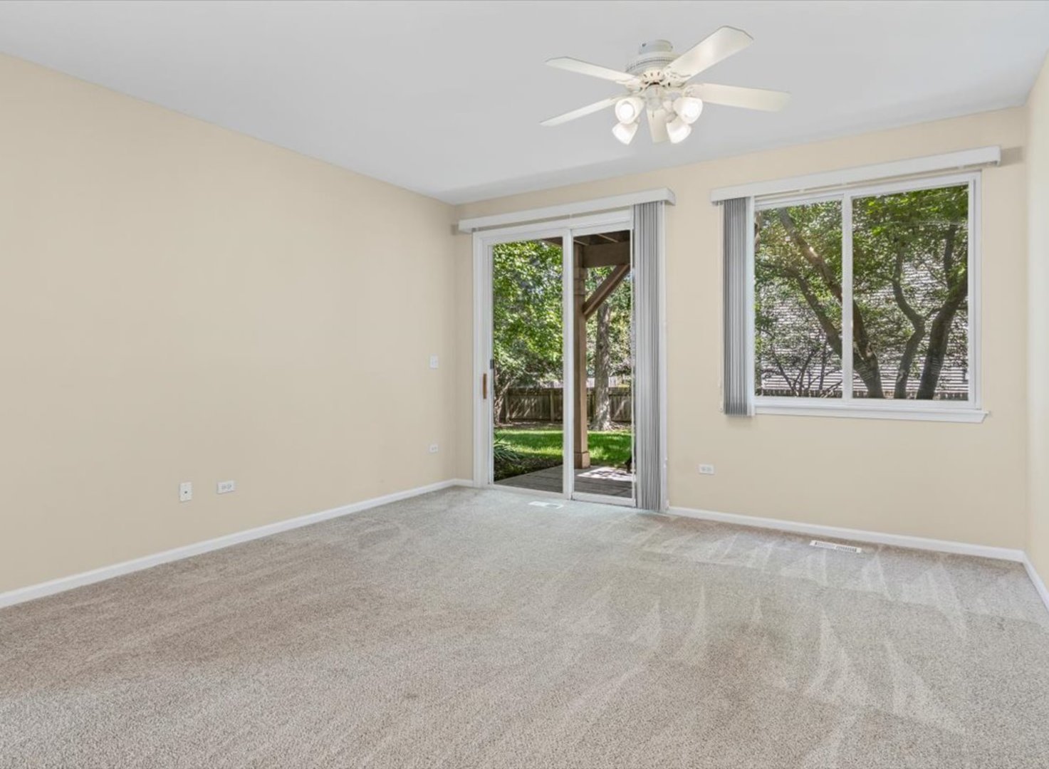 2016 Fulham Drive #2016, Naperville, IL 60564