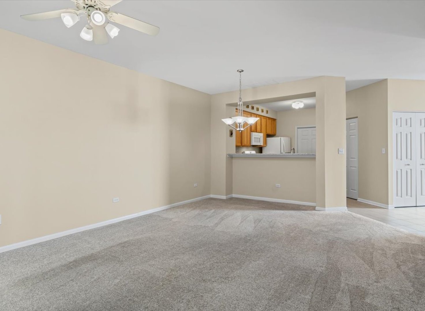 2016 Fulham Drive #2016, Naperville, IL 60564