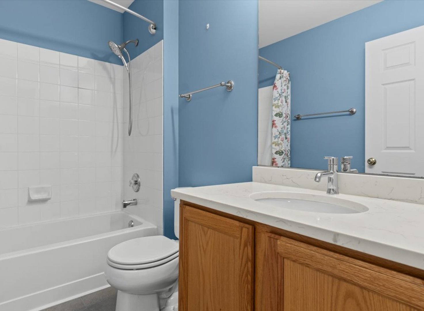 2016 Fulham Drive #2016, Naperville, IL 60564