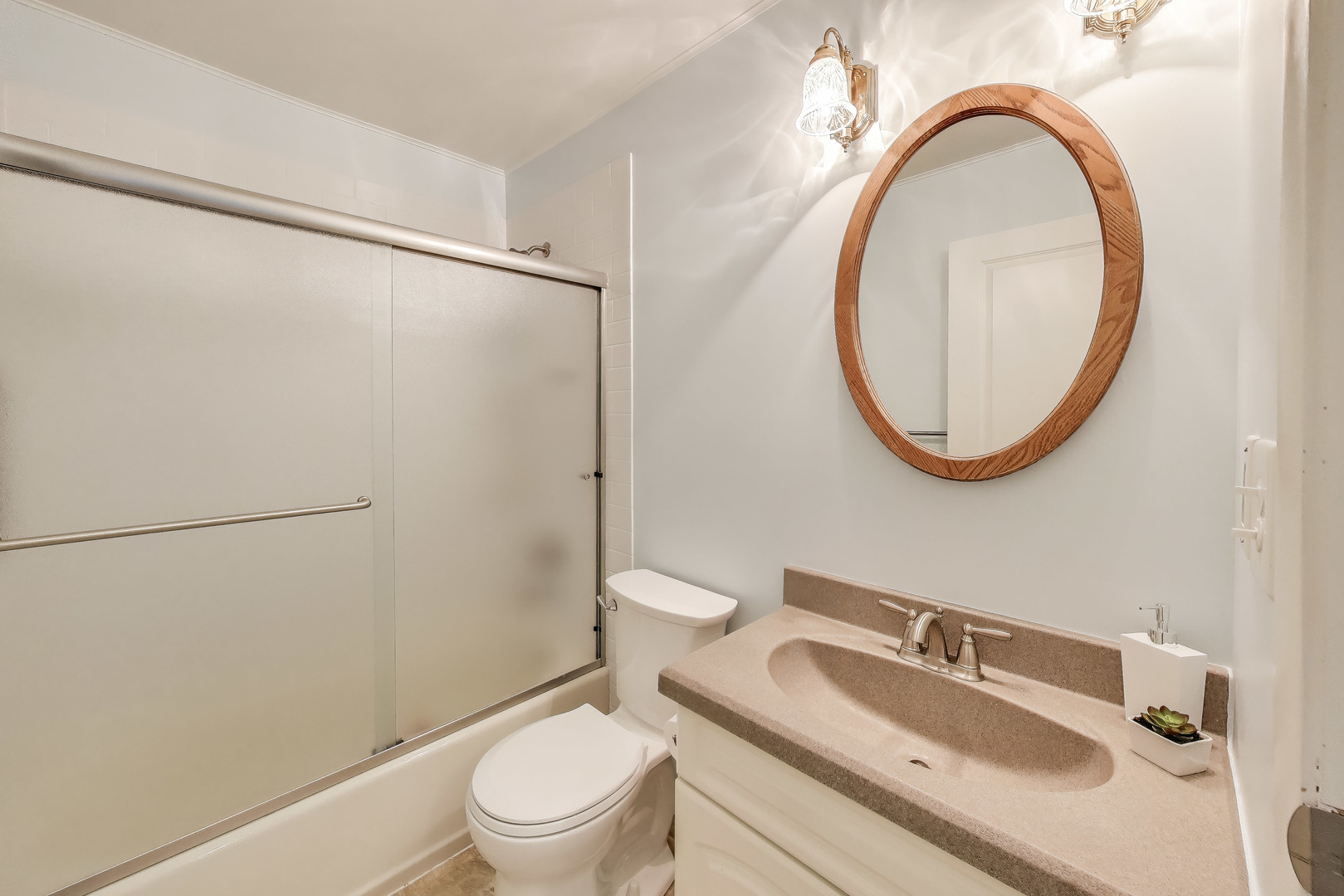 613 Autumn Drive, Roselle, IL 60172