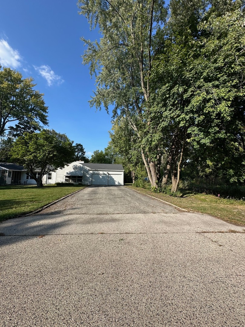 25462 W Arcade Drive, Lake Villa, IL 60046