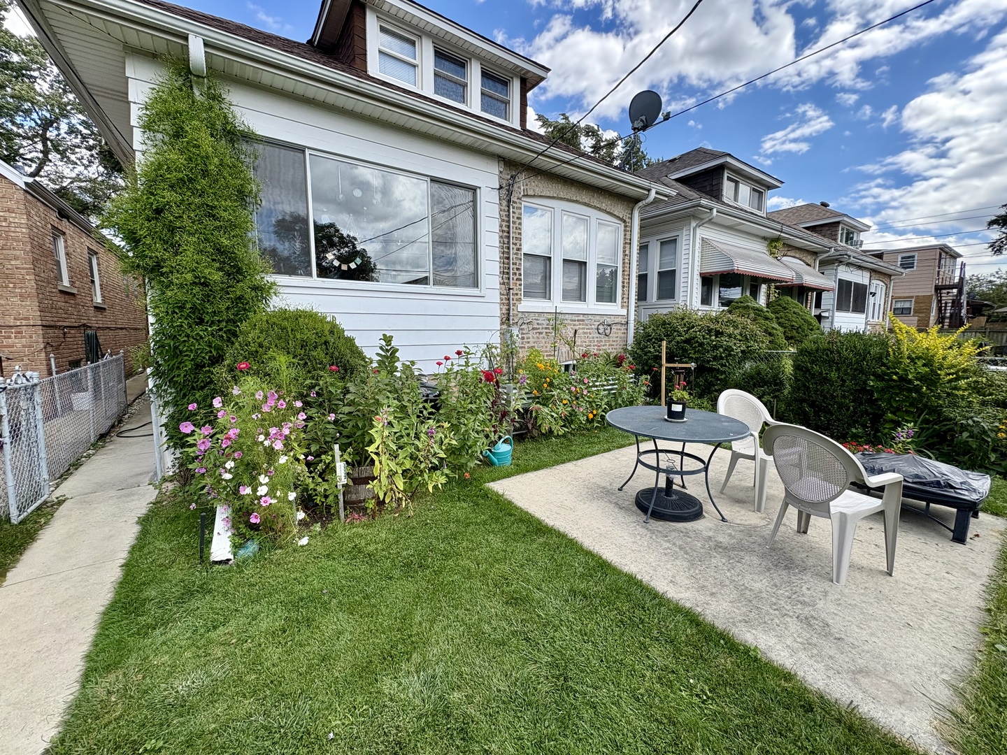 5252 N Leamington Avenue, Chicago, IL 60630