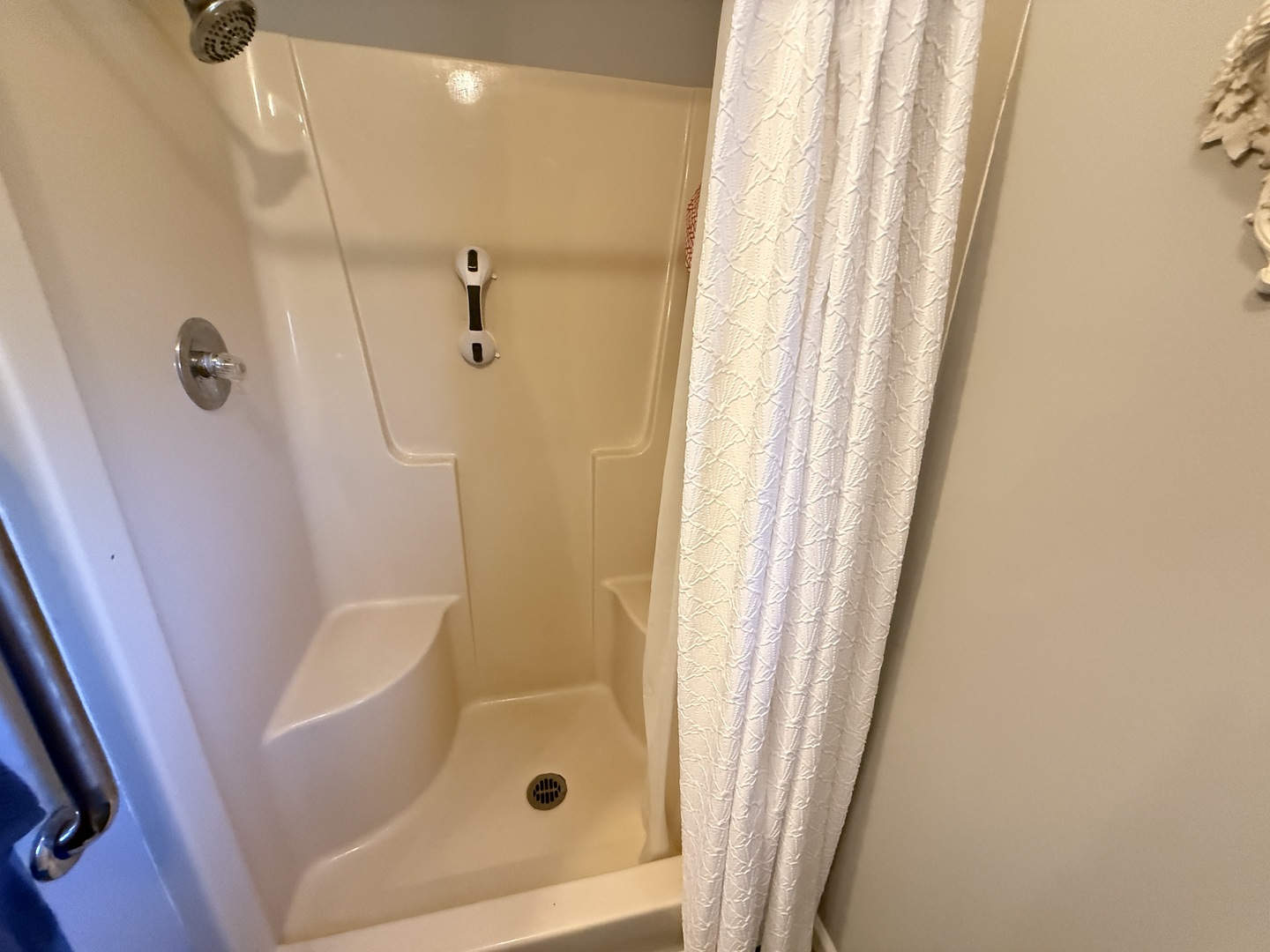 22948 S Pine Valley Drive, Frankfort, IL 60423