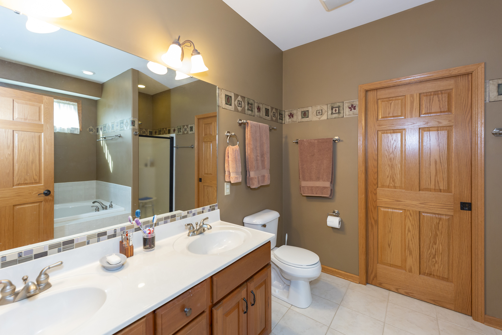 311 Stearn Drive, Genoa, IL 60135