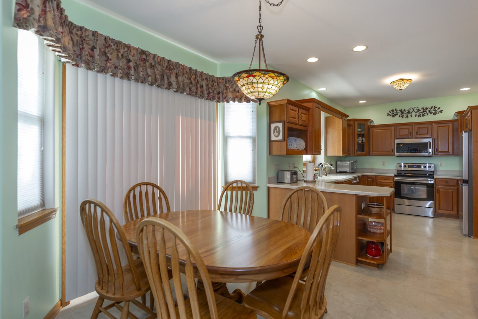 311 Stearn Drive, Genoa, IL 60135