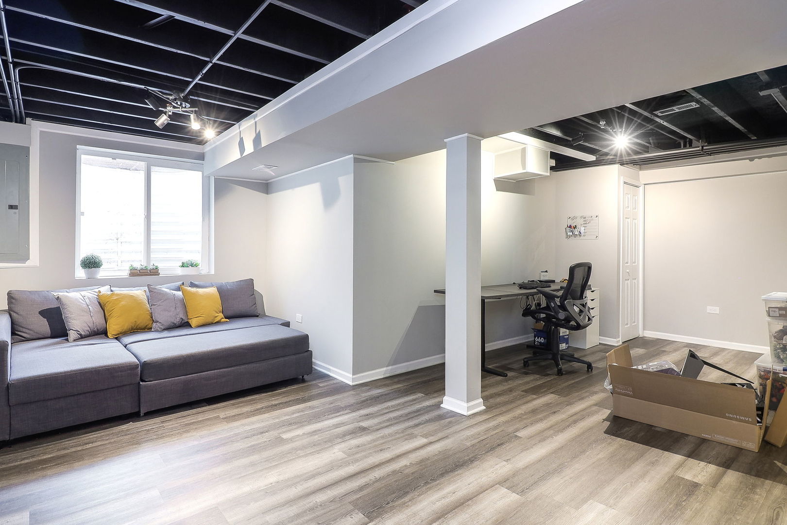 169 Waverly Court, Bloomingdale, IL 60108