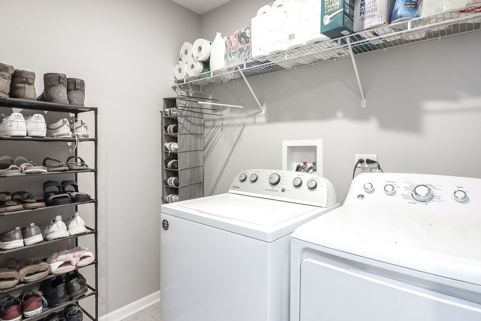 169 Waverly Court, Bloomingdale, IL 60108