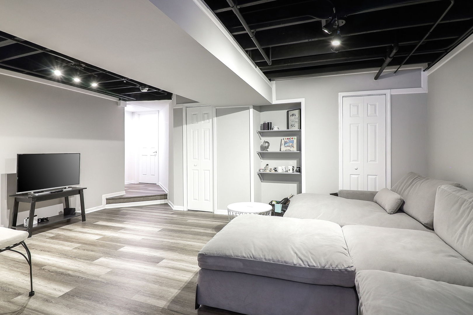 169 Waverly Court, Bloomingdale, IL 60108