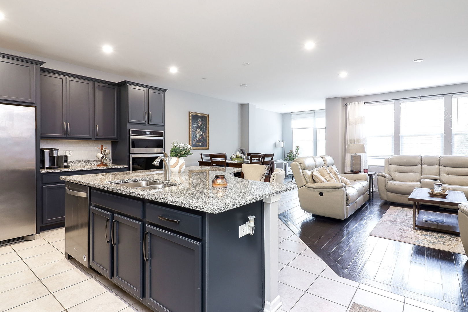 169 Waverly Court, Bloomingdale, IL 60108