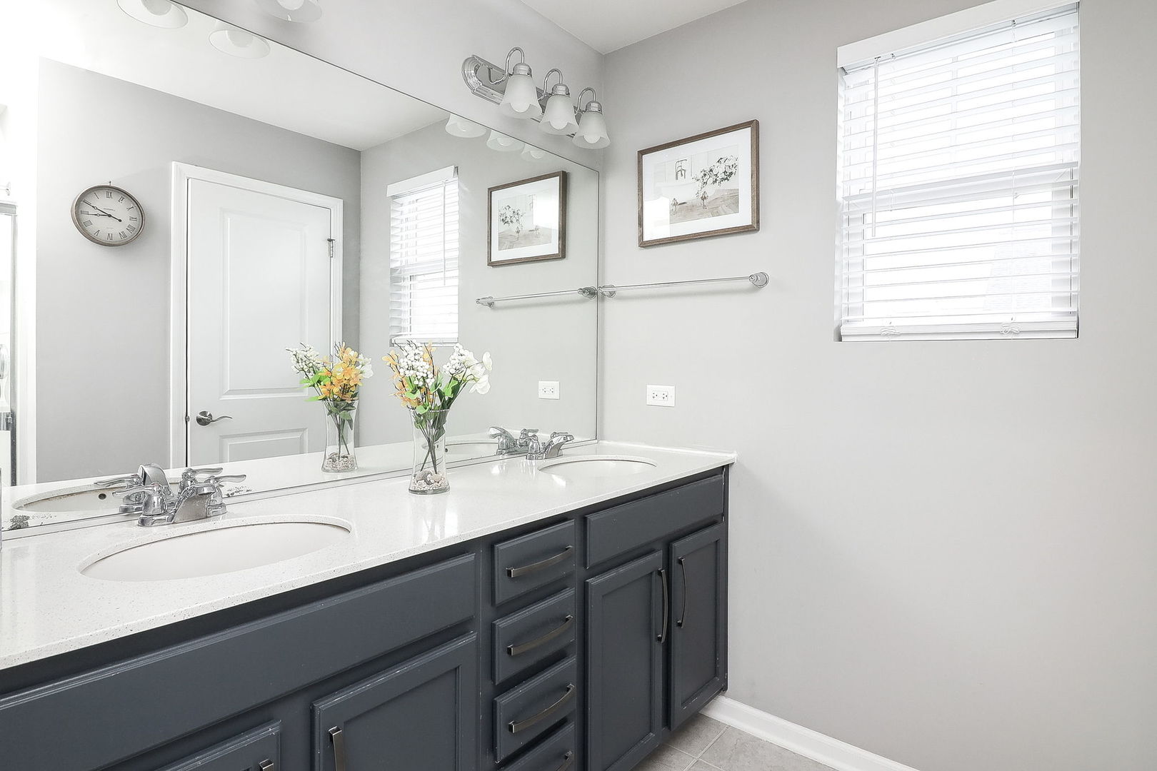 169 Waverly Court, Bloomingdale, IL 60108