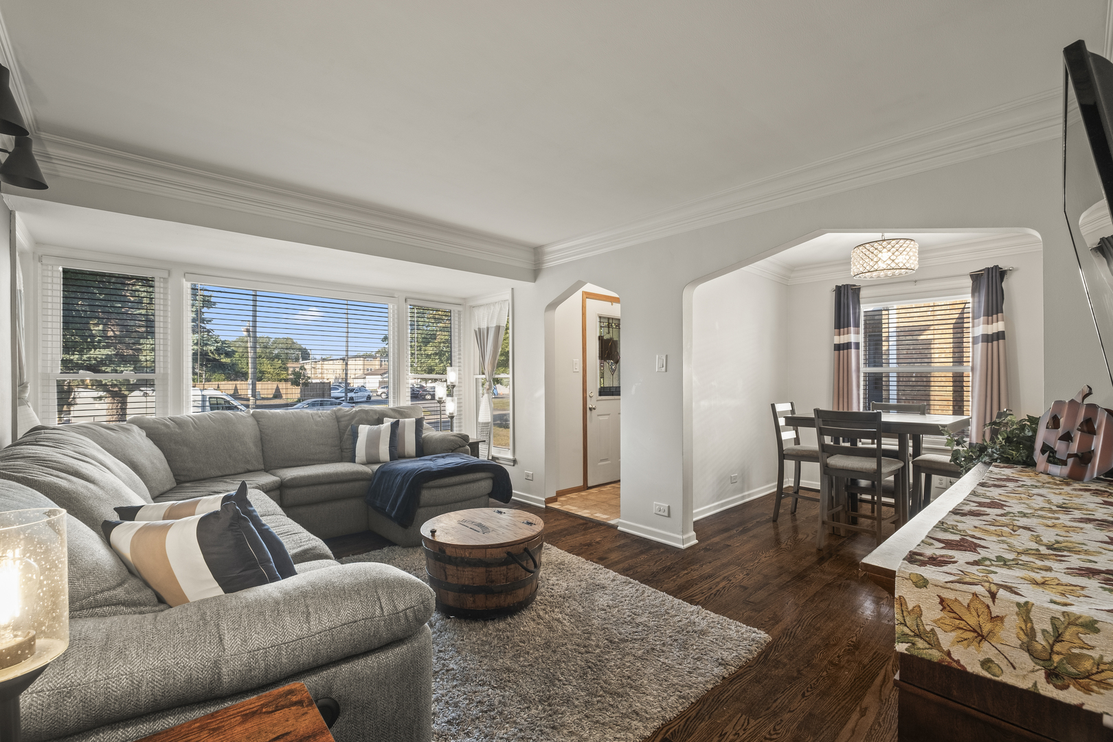 3223 W 98th Street, Evergreen Park, IL 60805