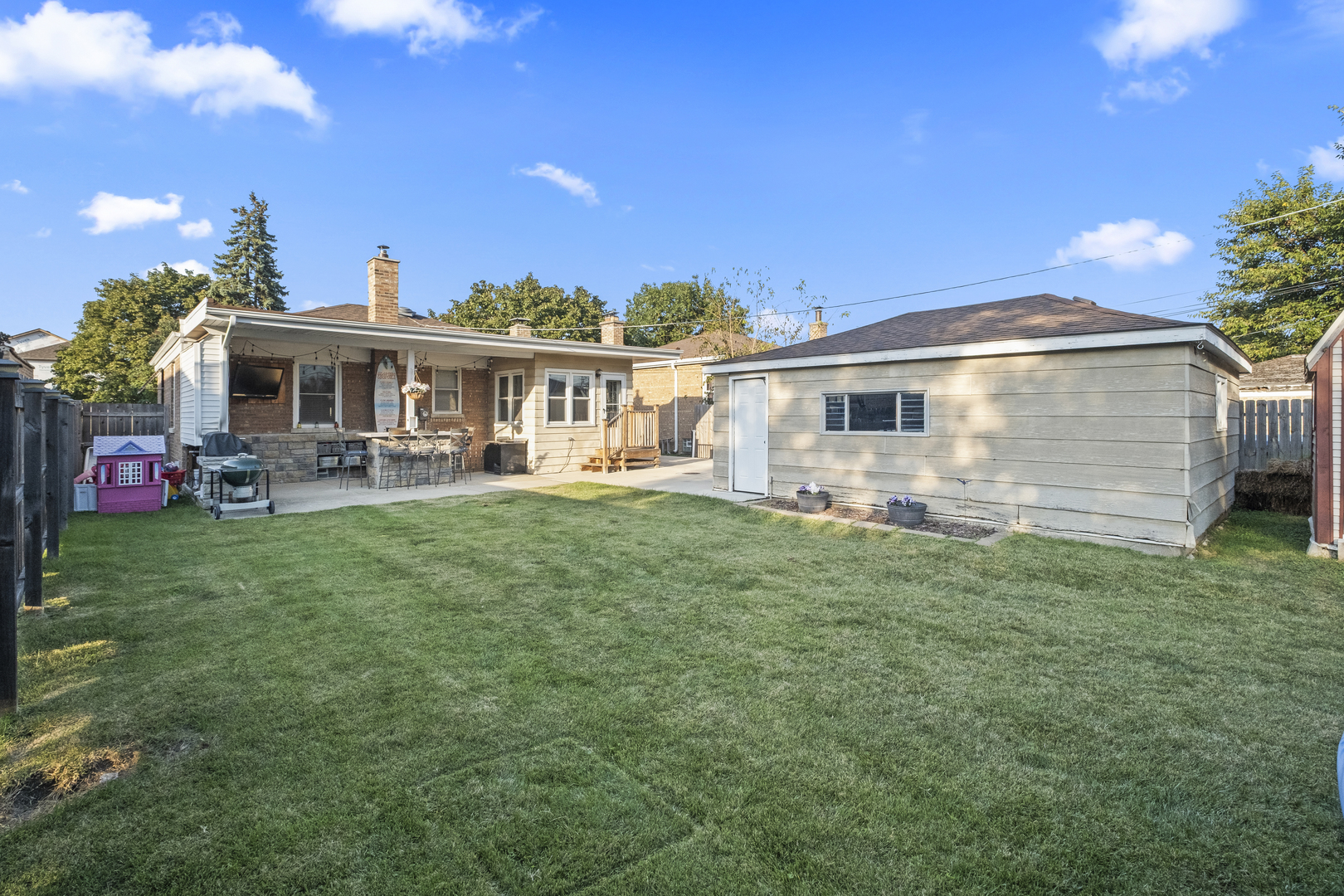 3223 W 98th Street, Evergreen Park, IL 60805