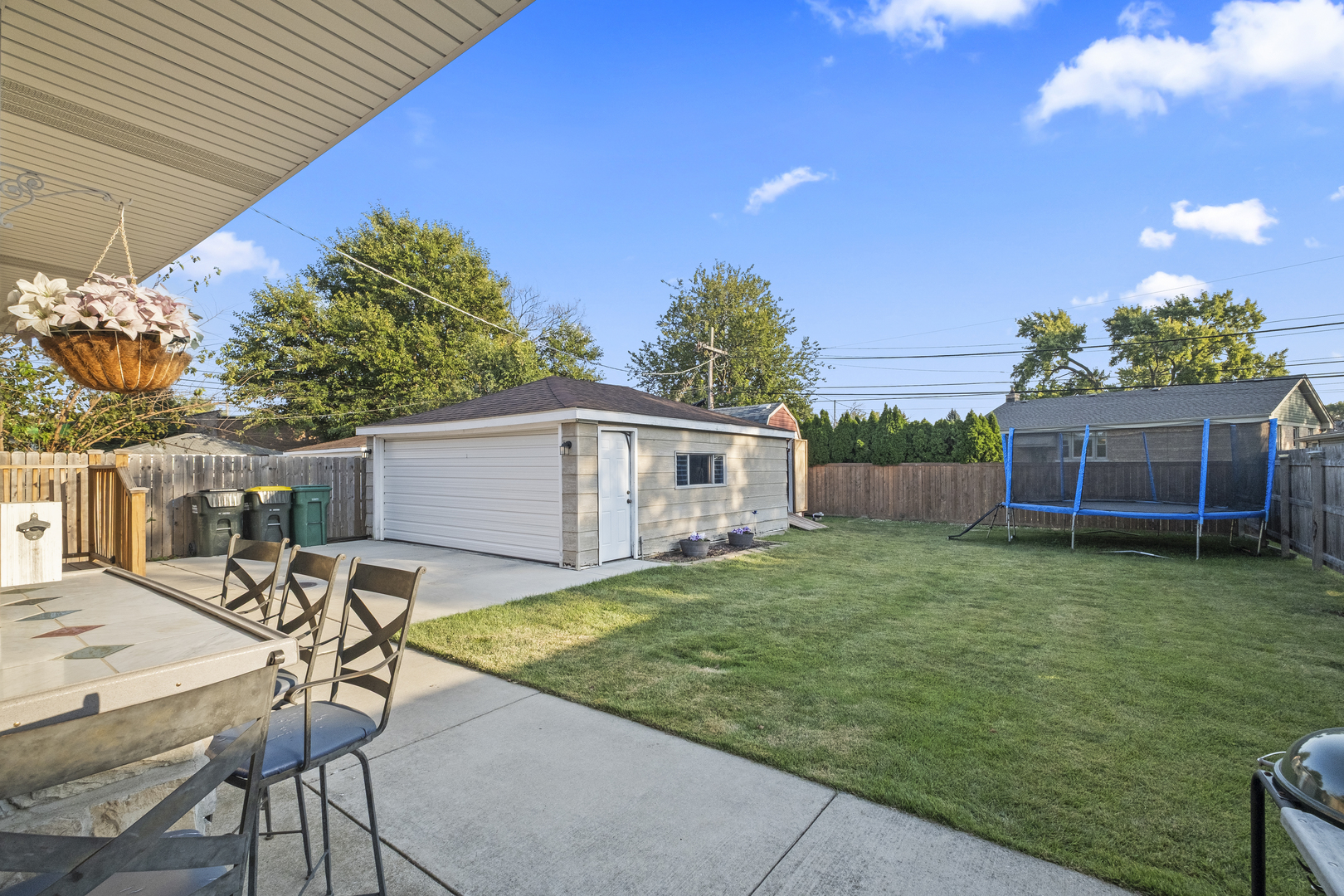 3223 W 98th Street, Evergreen Park, IL 60805