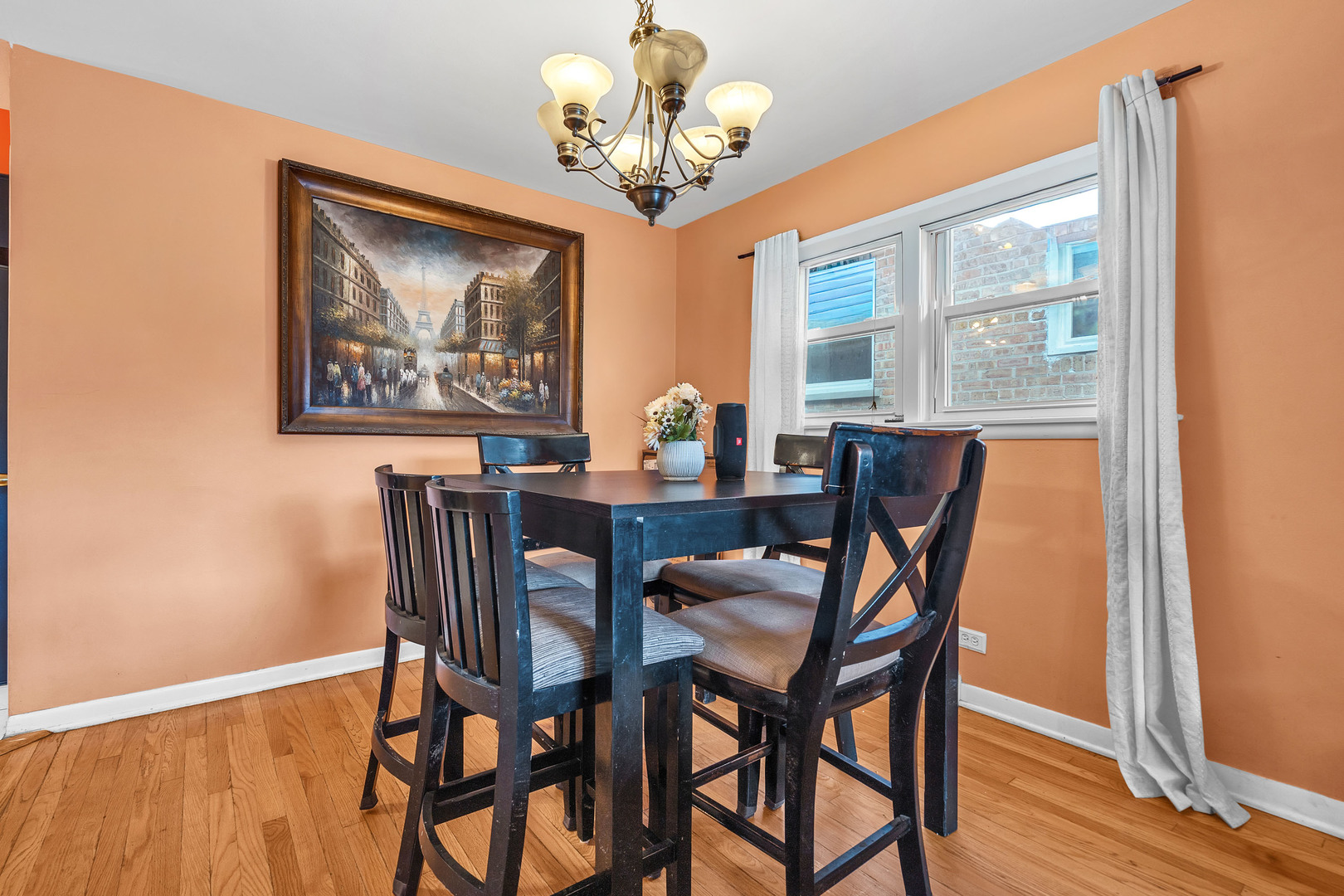 5836 W Diversey Avenue, Chicago, IL 60639