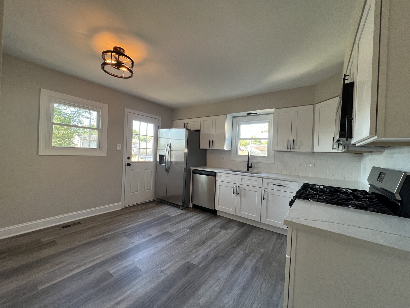 5735 Dover Road, Oak Forest, IL 60452