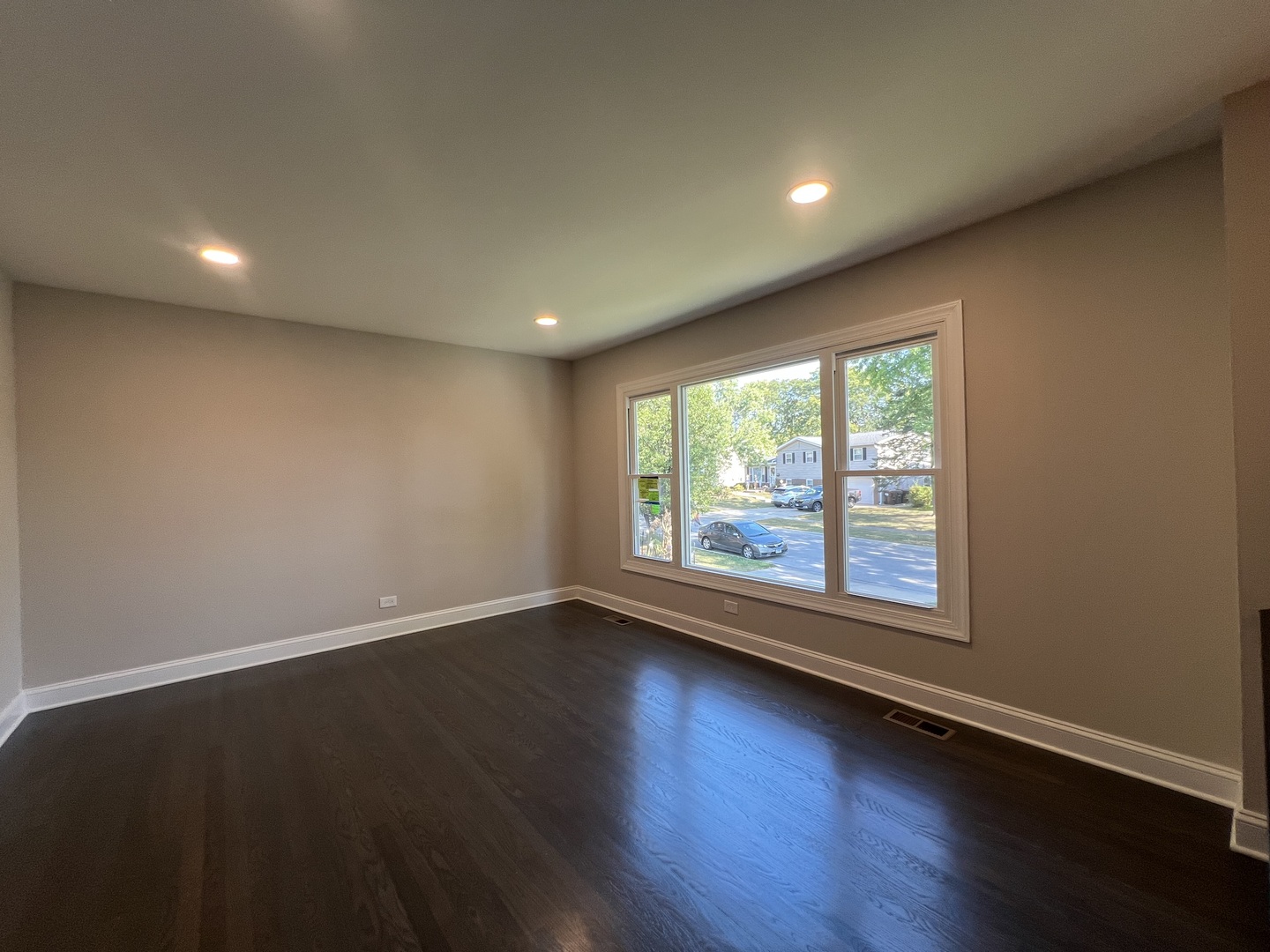 5735 Dover Road, Oak Forest, IL 60452