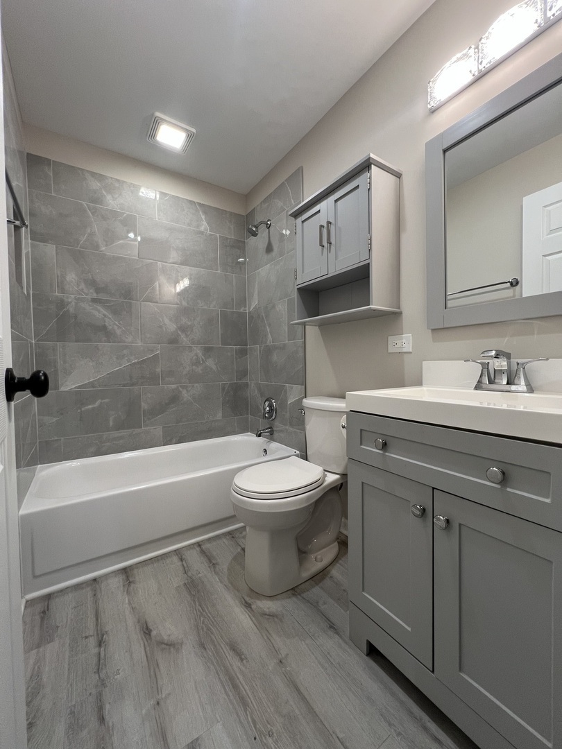 5735 Dover Road, Oak Forest, IL 60452