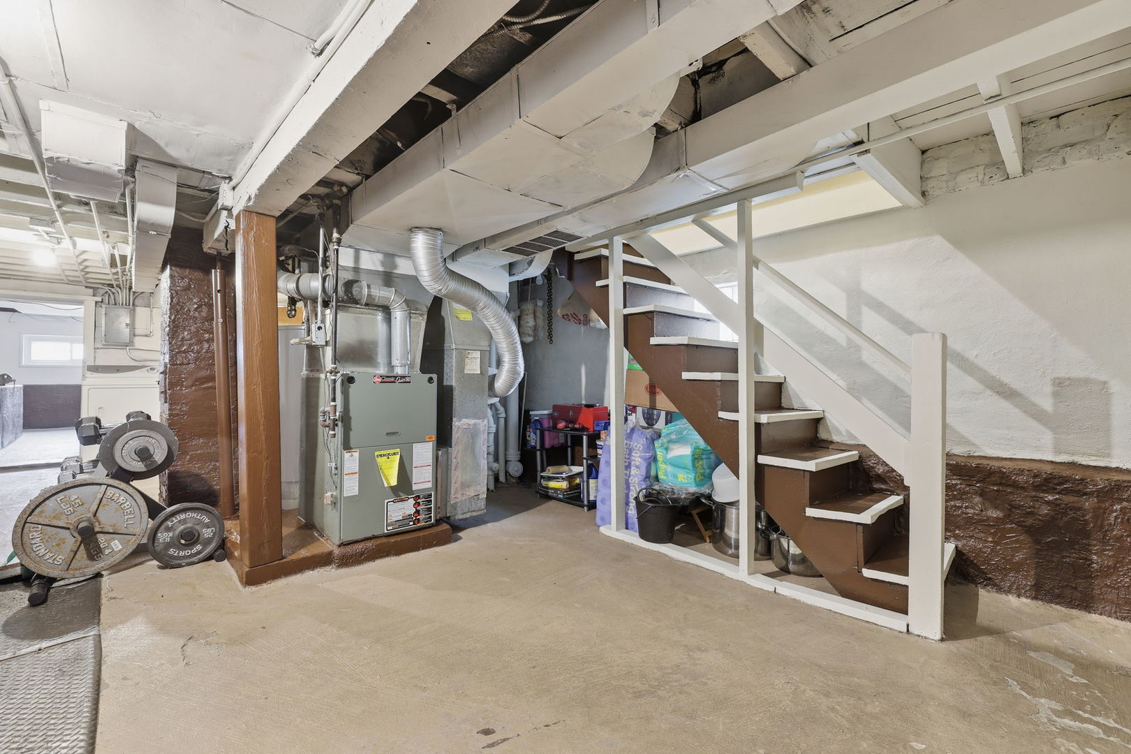 2736 N Monticello Avenue, Chicago, IL 60647