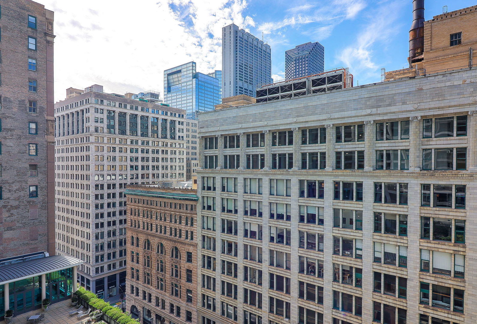 130 N Garland Court #1504, Chicago, IL 60602
