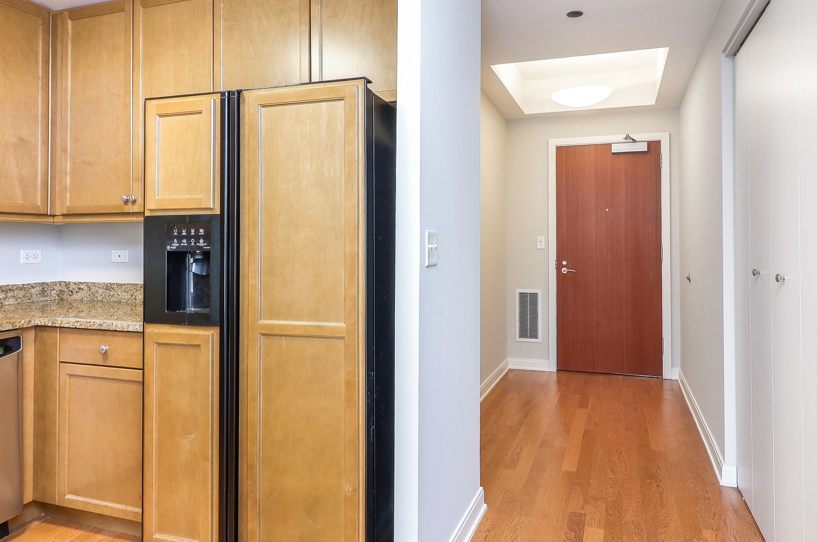 130 N Garland Court #1504, Chicago, IL 60602