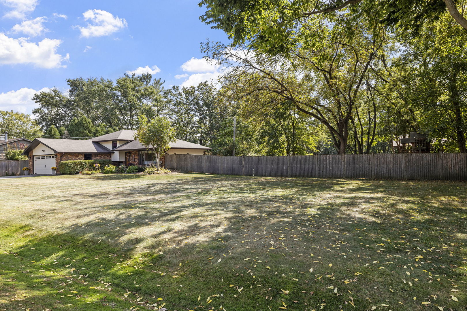 2749 College Road, Downers Grove, IL 60516