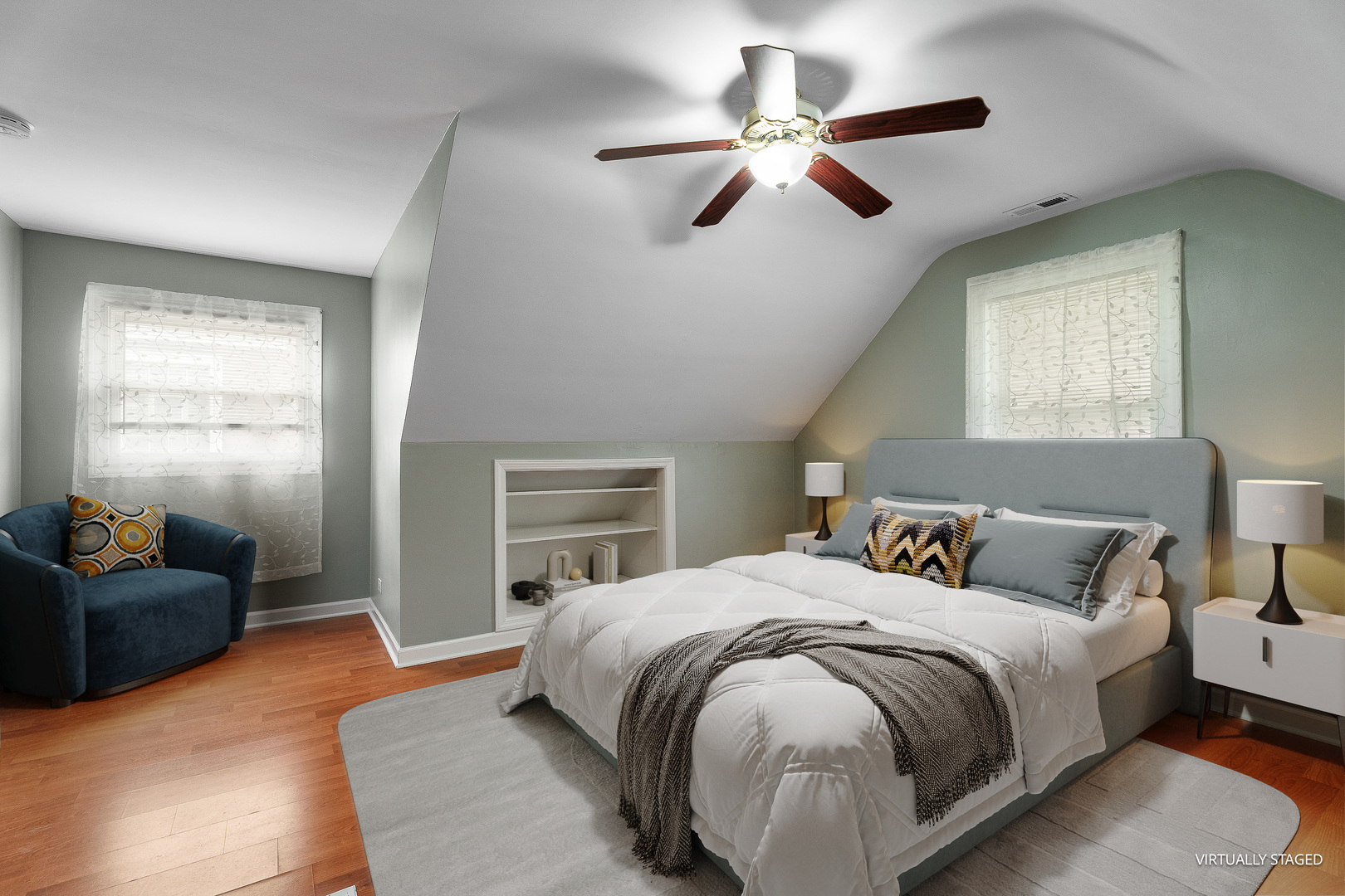 2143 N 76th Avenue, Elmwood Park, IL 60707