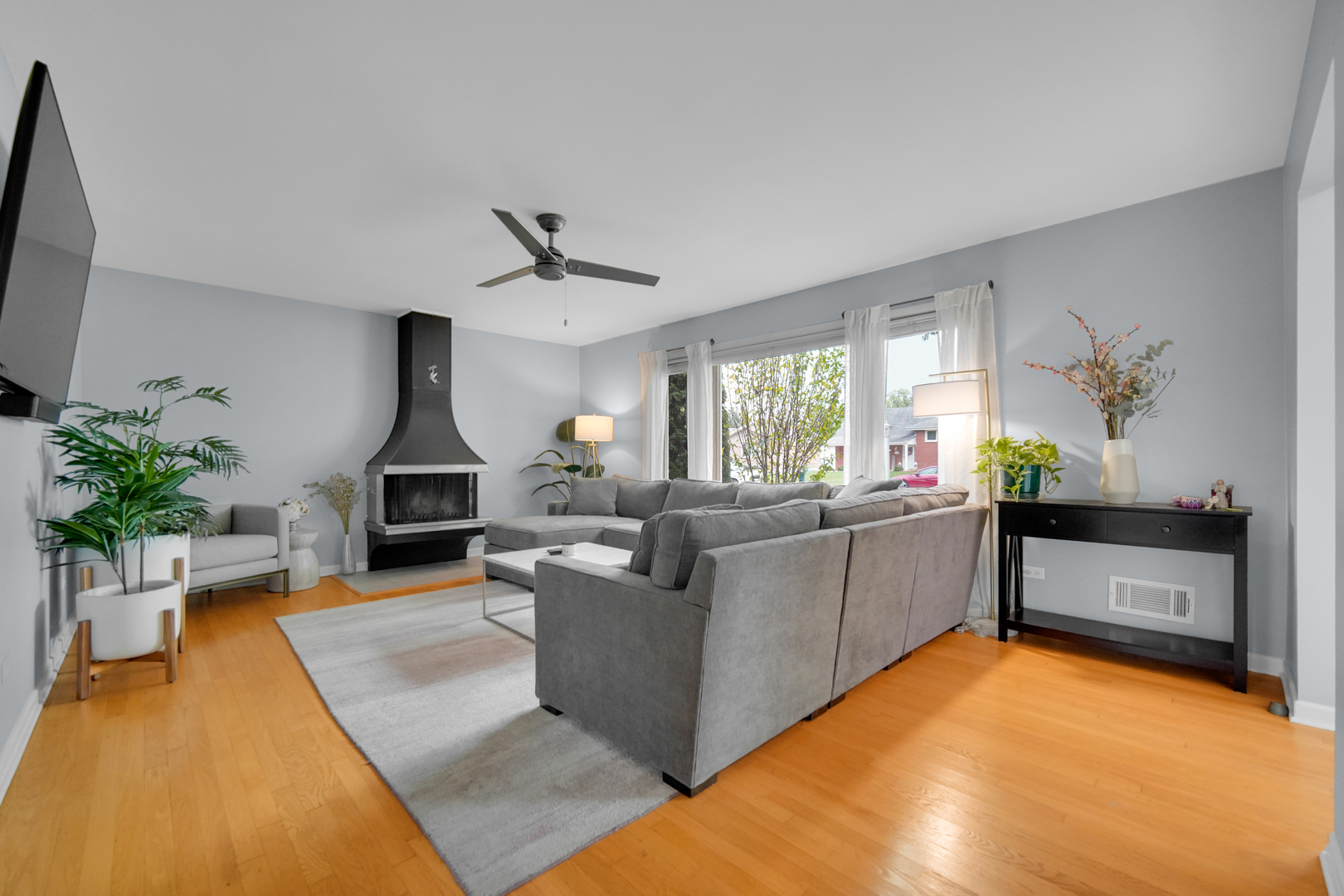 6840 W Evergreen Avenue, Palos Heights, IL 60463