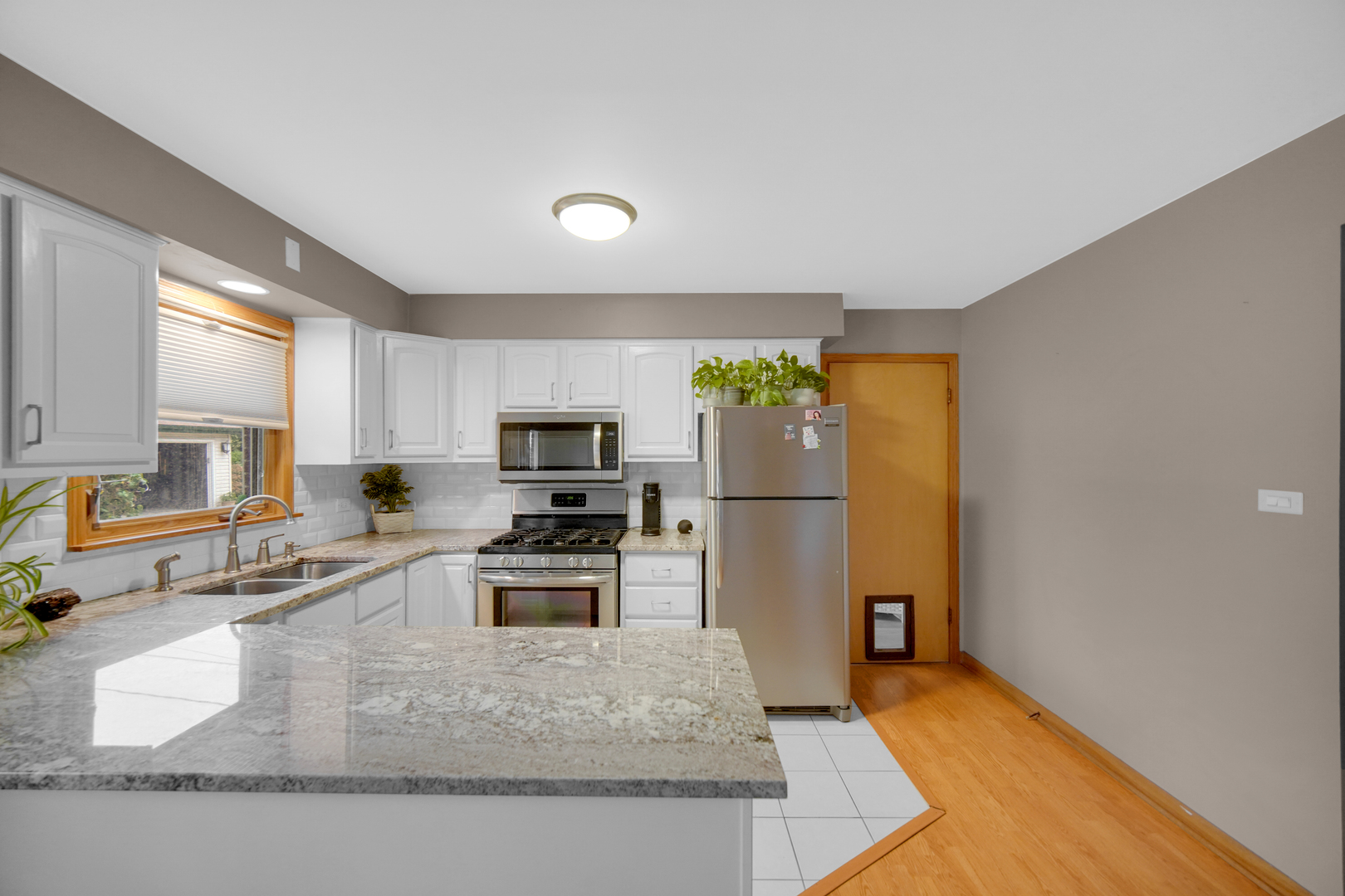 6840 W Evergreen Avenue, Palos Heights, IL 60463