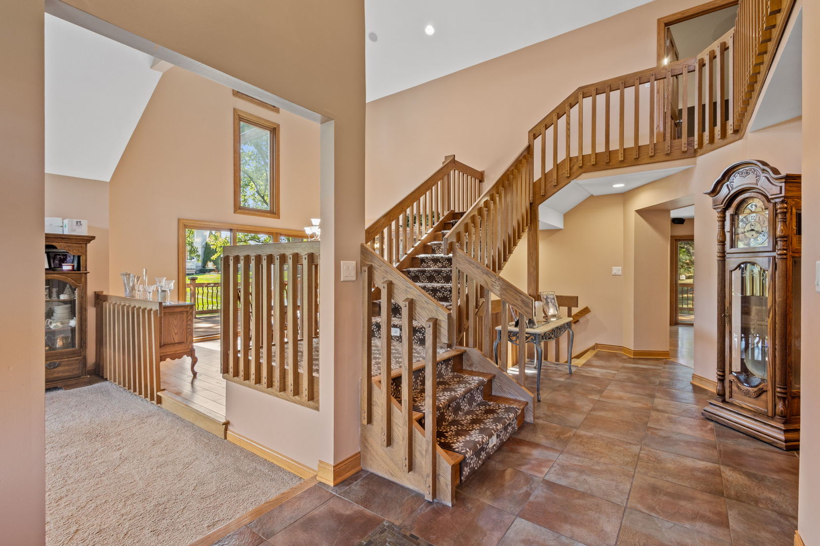 27 Equestrian Way, Lemont, IL 60439