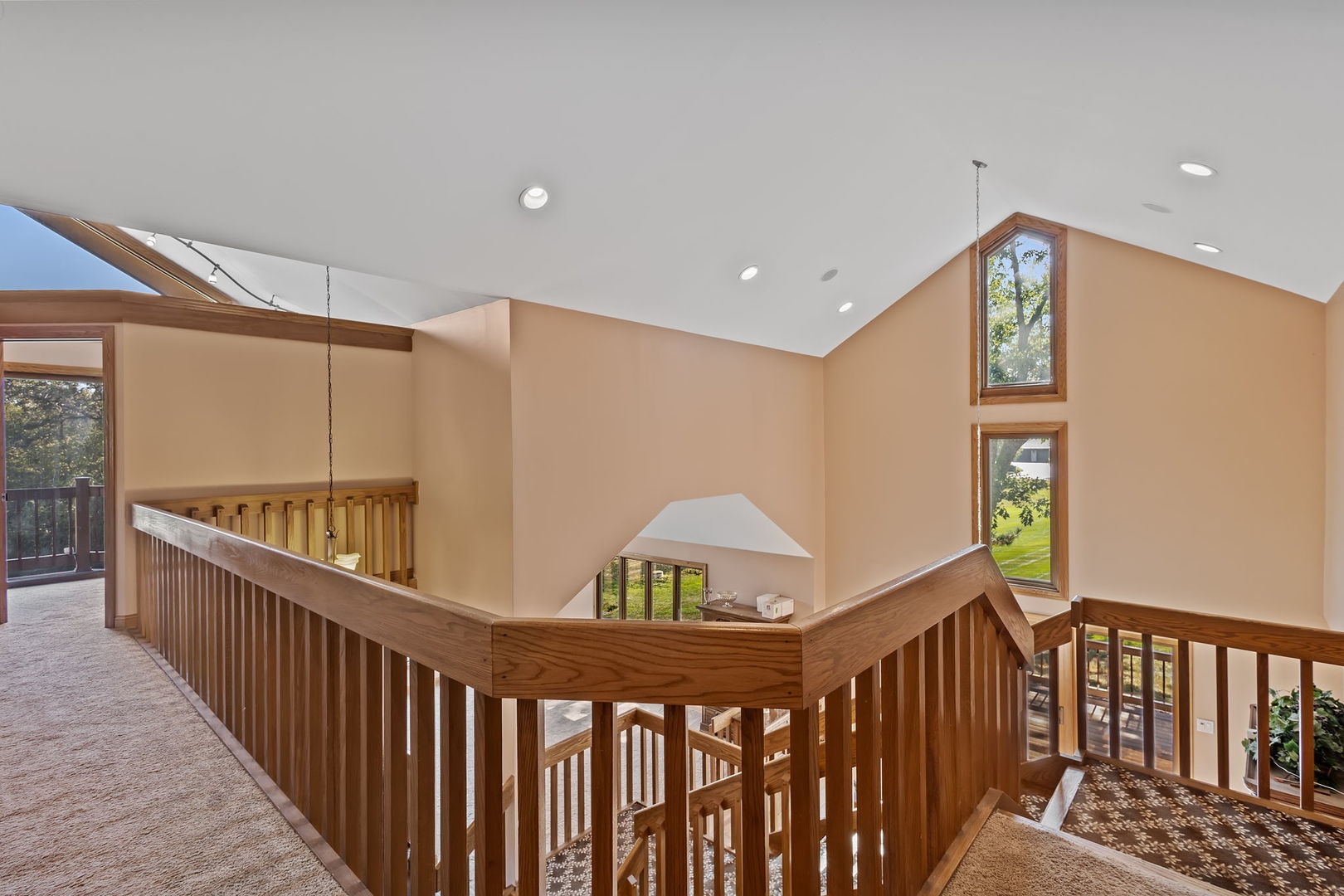 27 Equestrian Way, Lemont, IL 60439