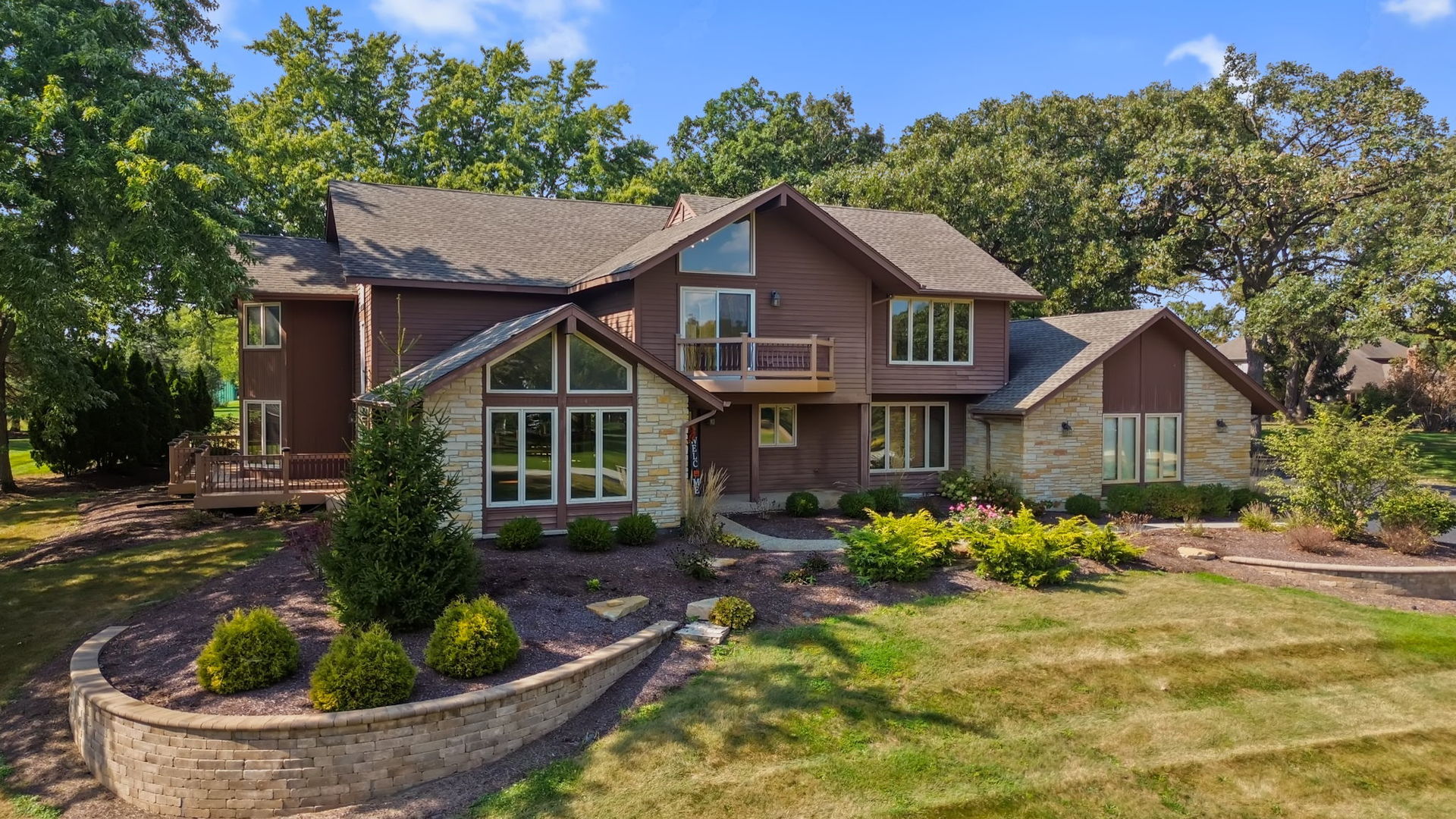 27 Equestrian Way, Lemont, IL 60439