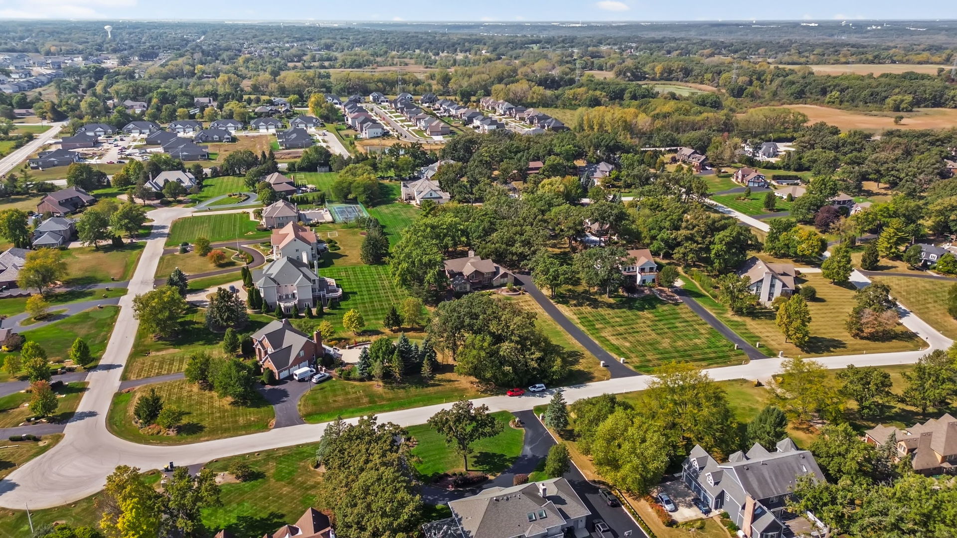 27 Equestrian Way, Lemont, IL 60439