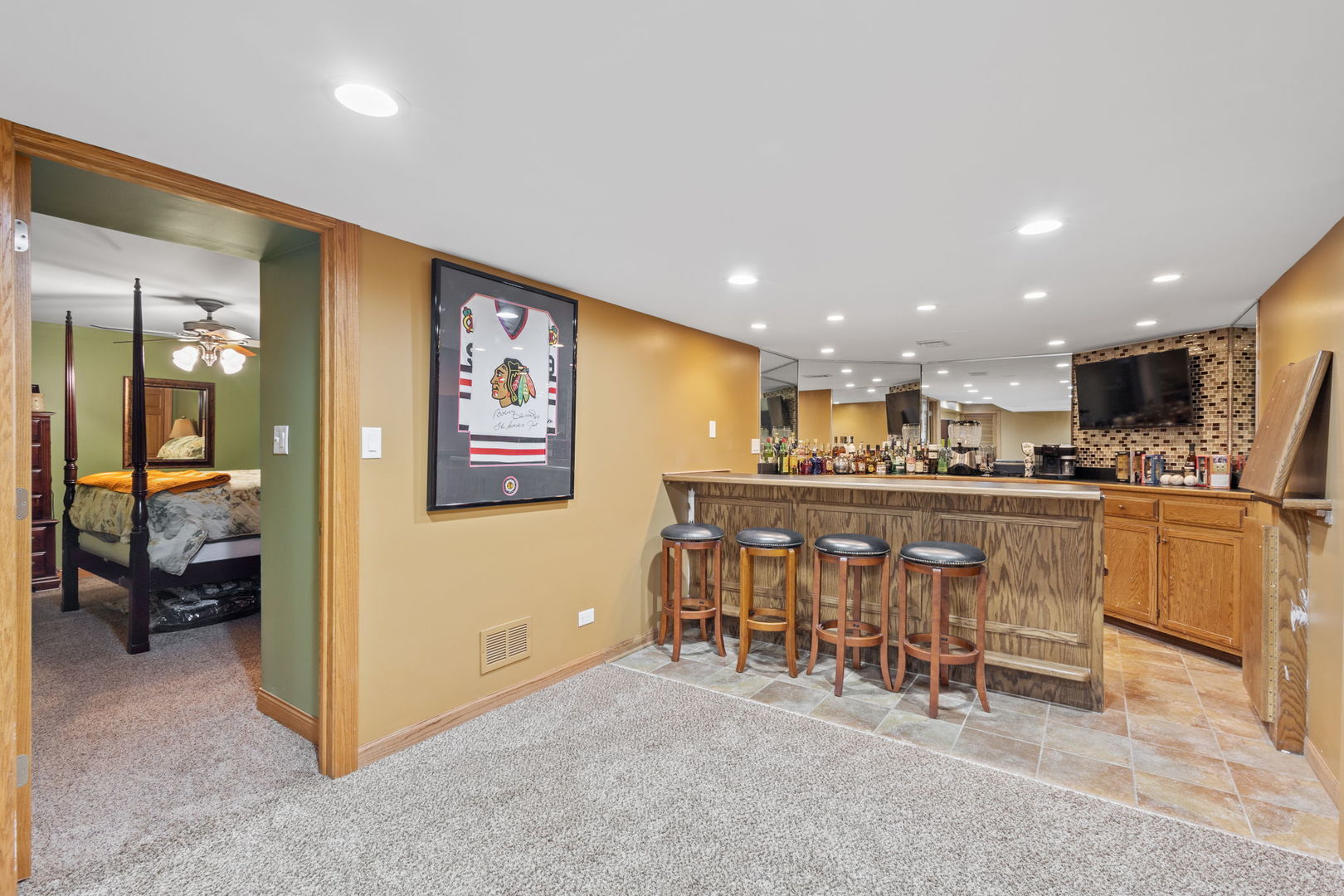 27 Equestrian Way, Lemont, IL 60439