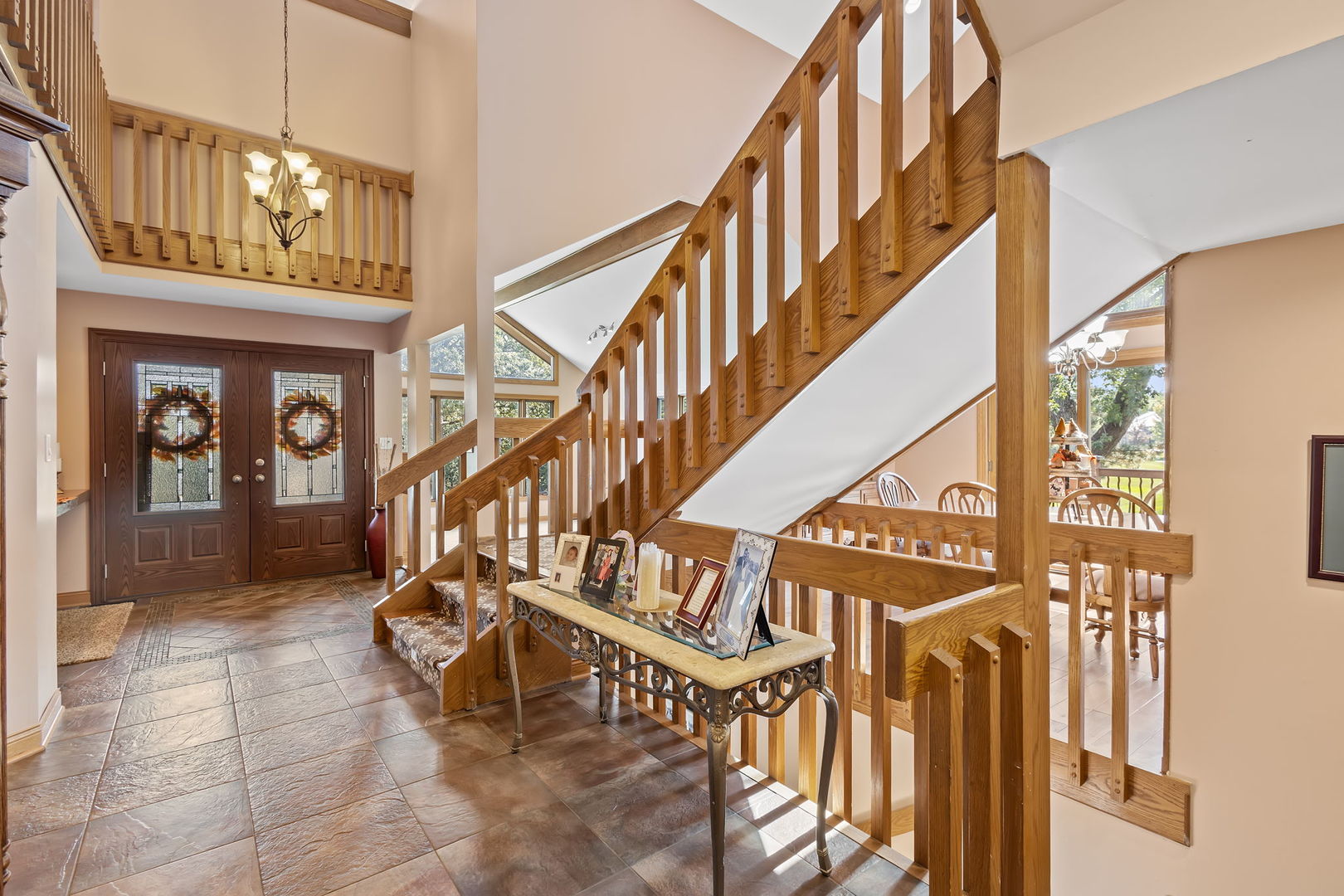 27 Equestrian Way, Lemont, IL 60439