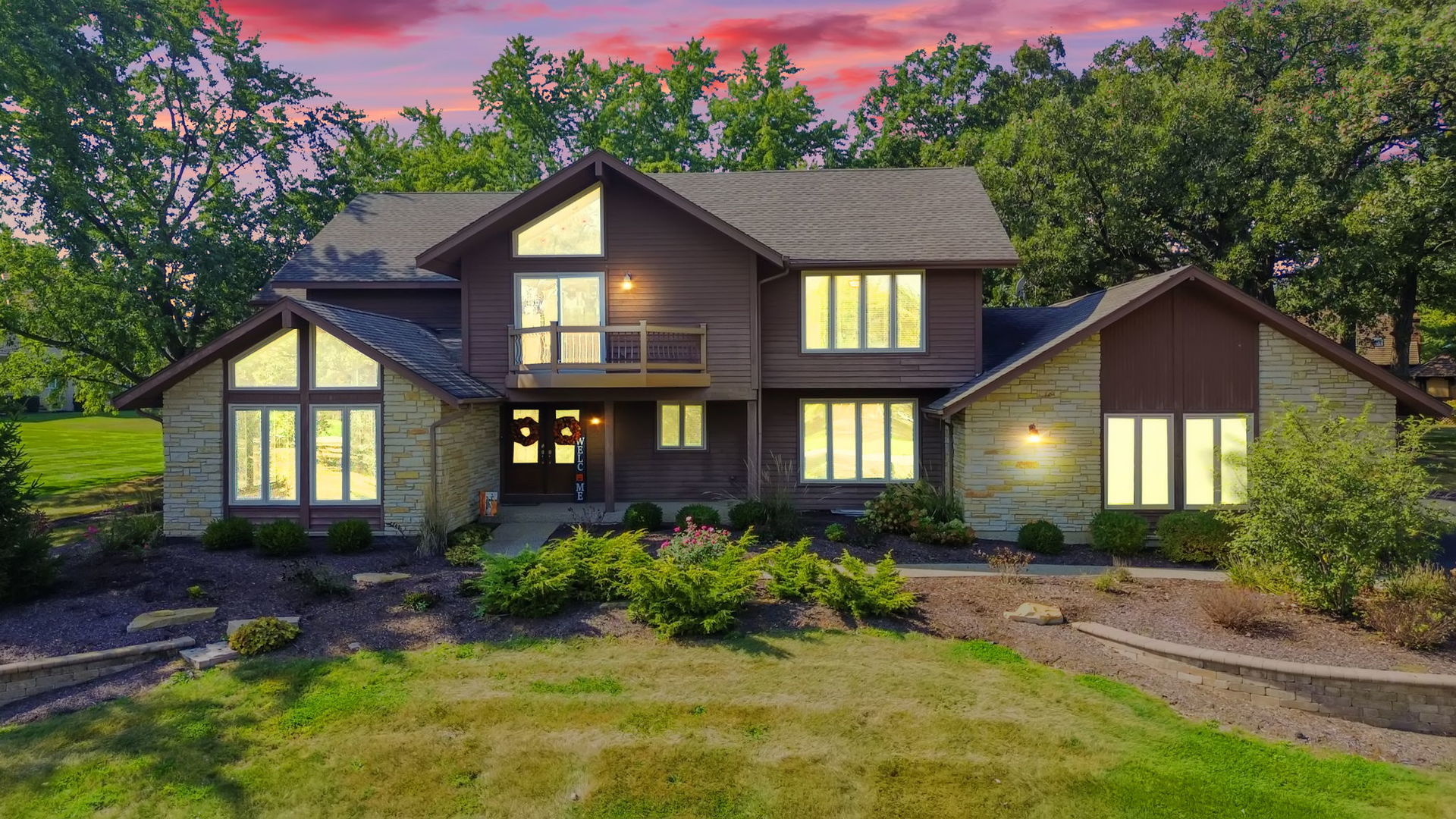 27 Equestrian Way, Lemont, IL 60439