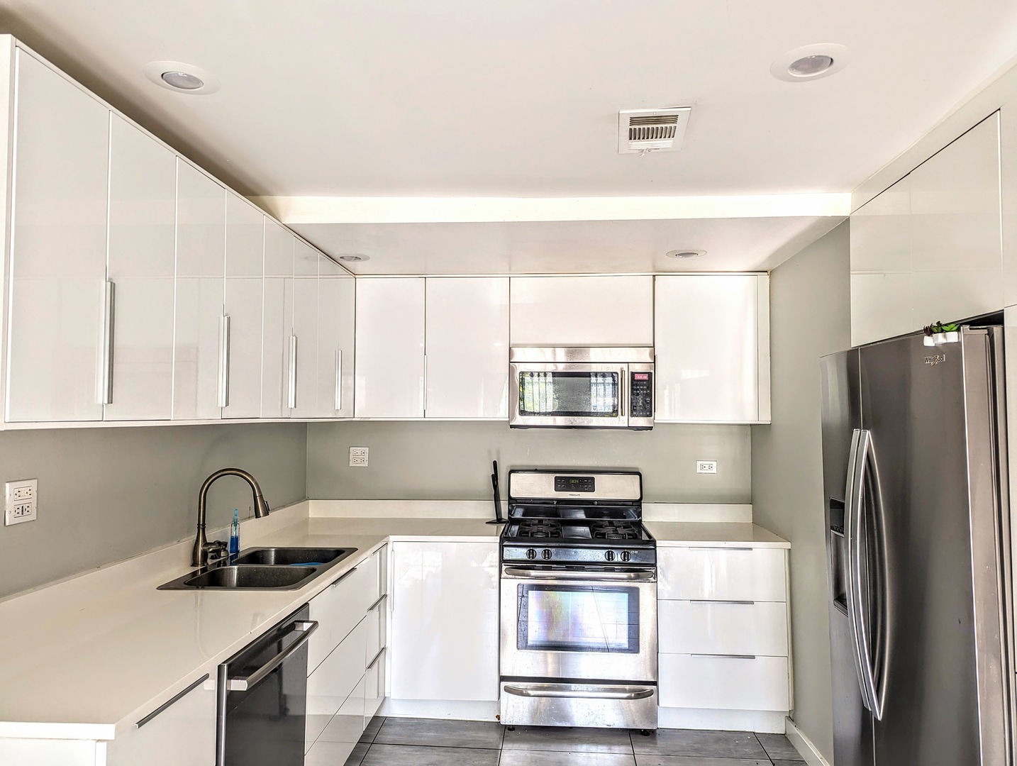 724 S Oakley Boulevard #1, Chicago, IL 60612