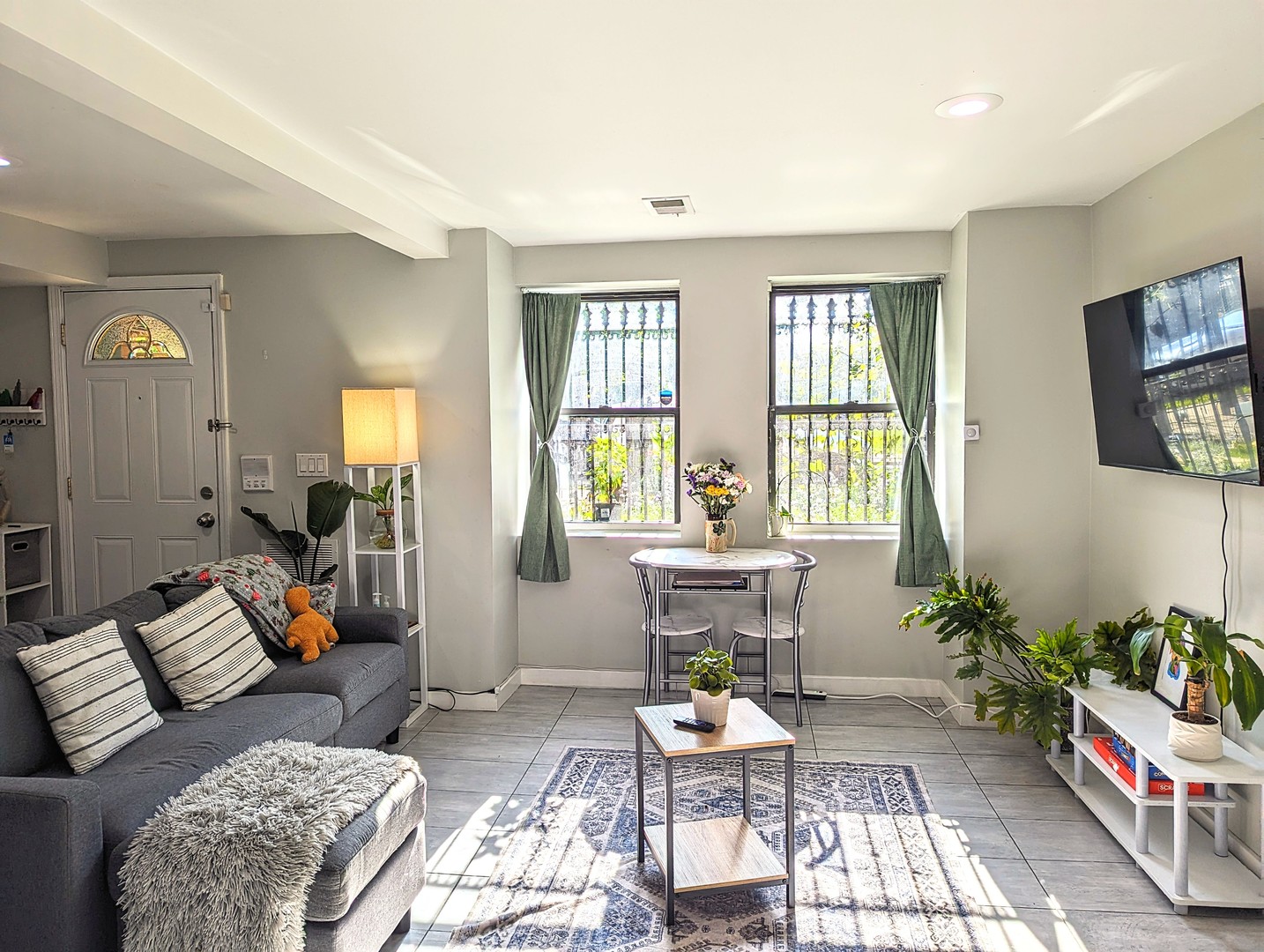 724 S Oakley Boulevard #1, Chicago, IL 60612