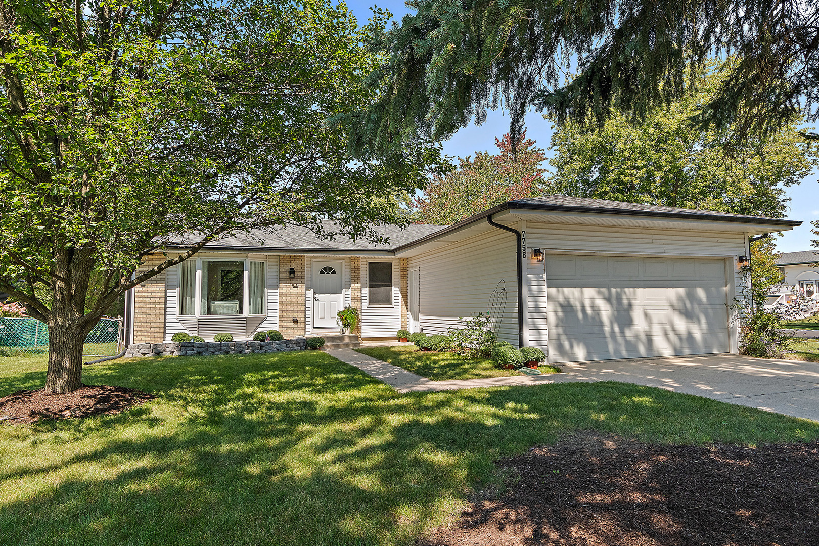 7758 W Kingston Drive, Frankfort, IL 60423