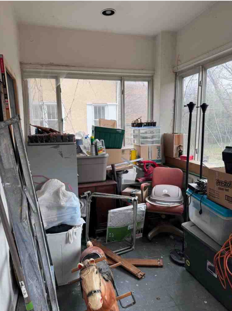 2130 W Farwell Avenue, Chicago, IL 60645