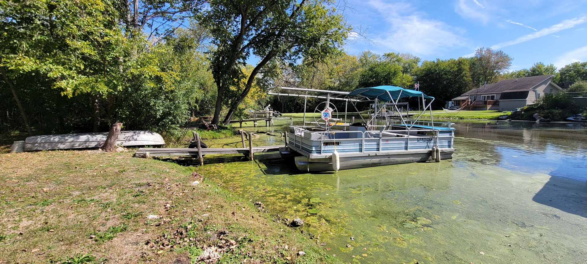 411 Kings Road, Fox Lake, IL 60020