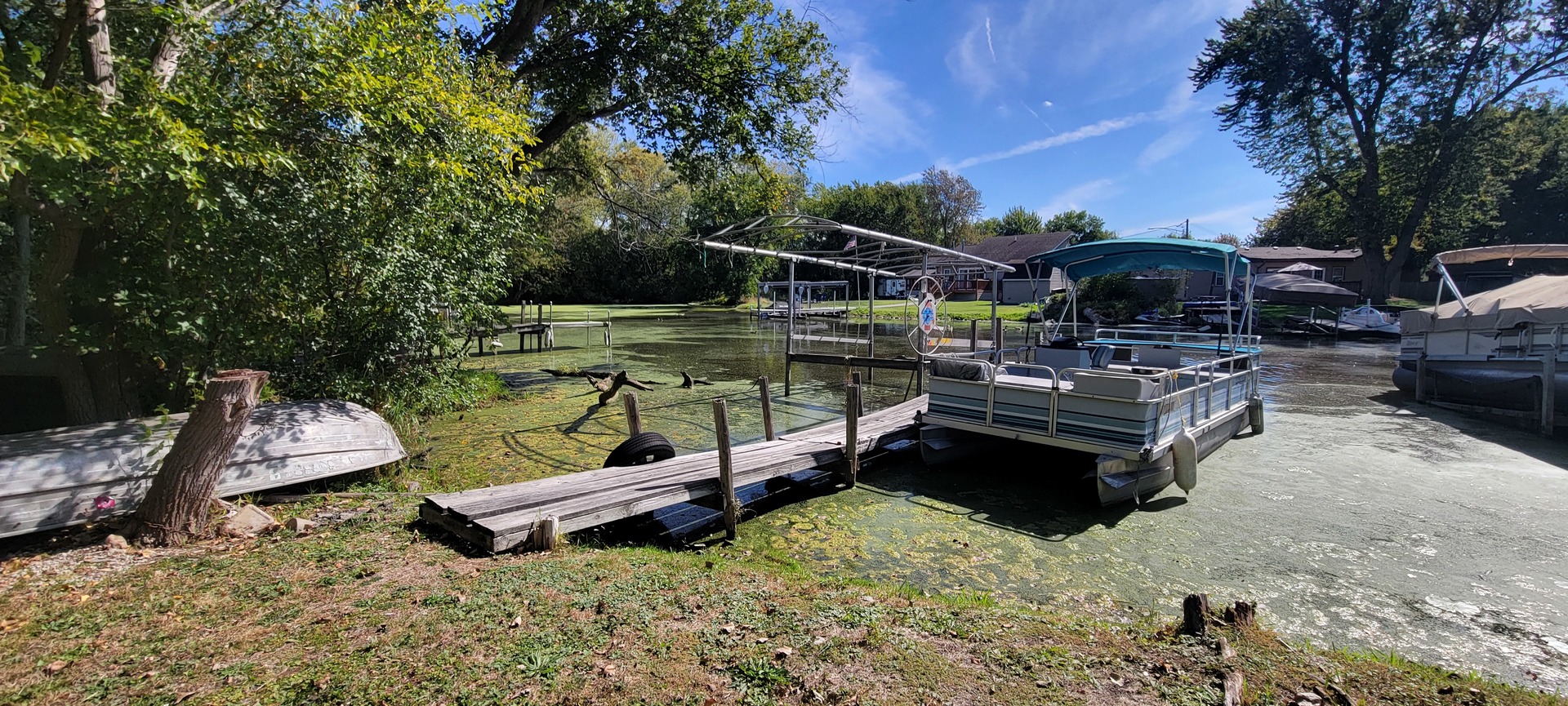 411 Kings Road, Fox Lake, IL 60020