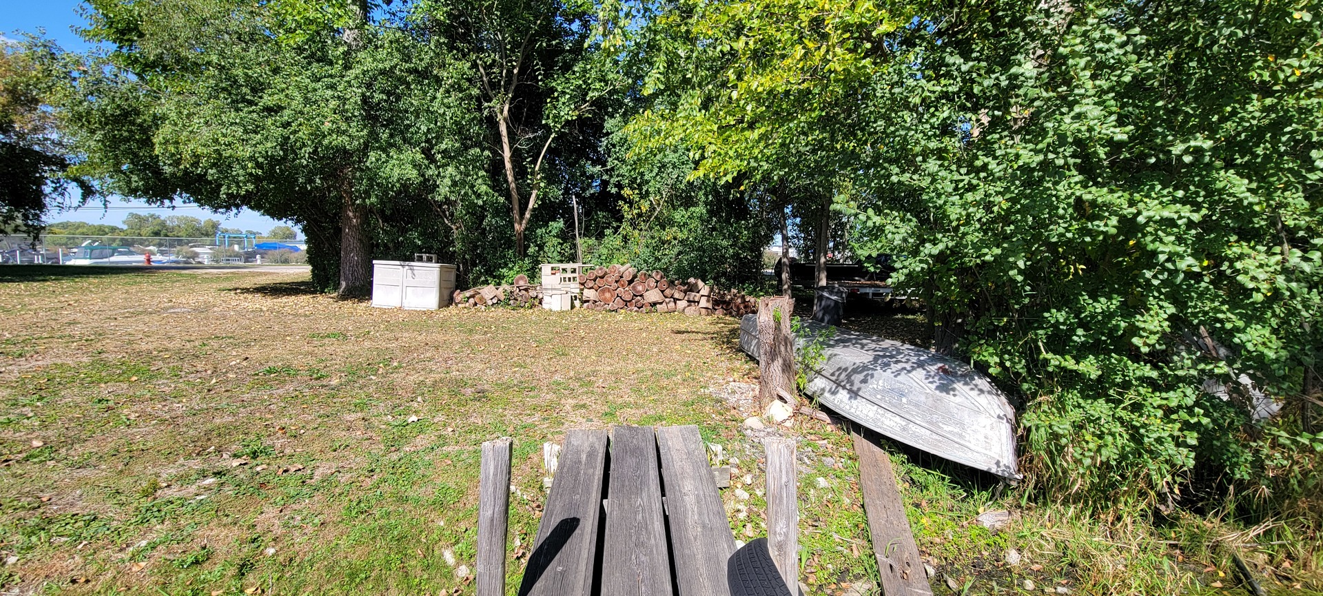 411 Kings Road, Fox Lake, IL 60020