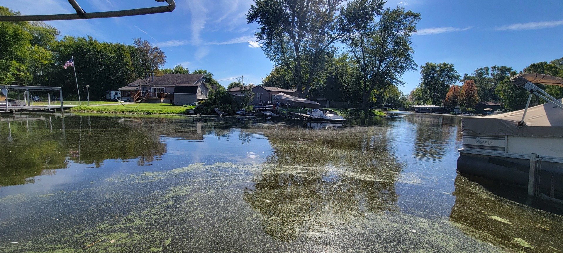 411 Kings Road, Fox Lake, IL 60020