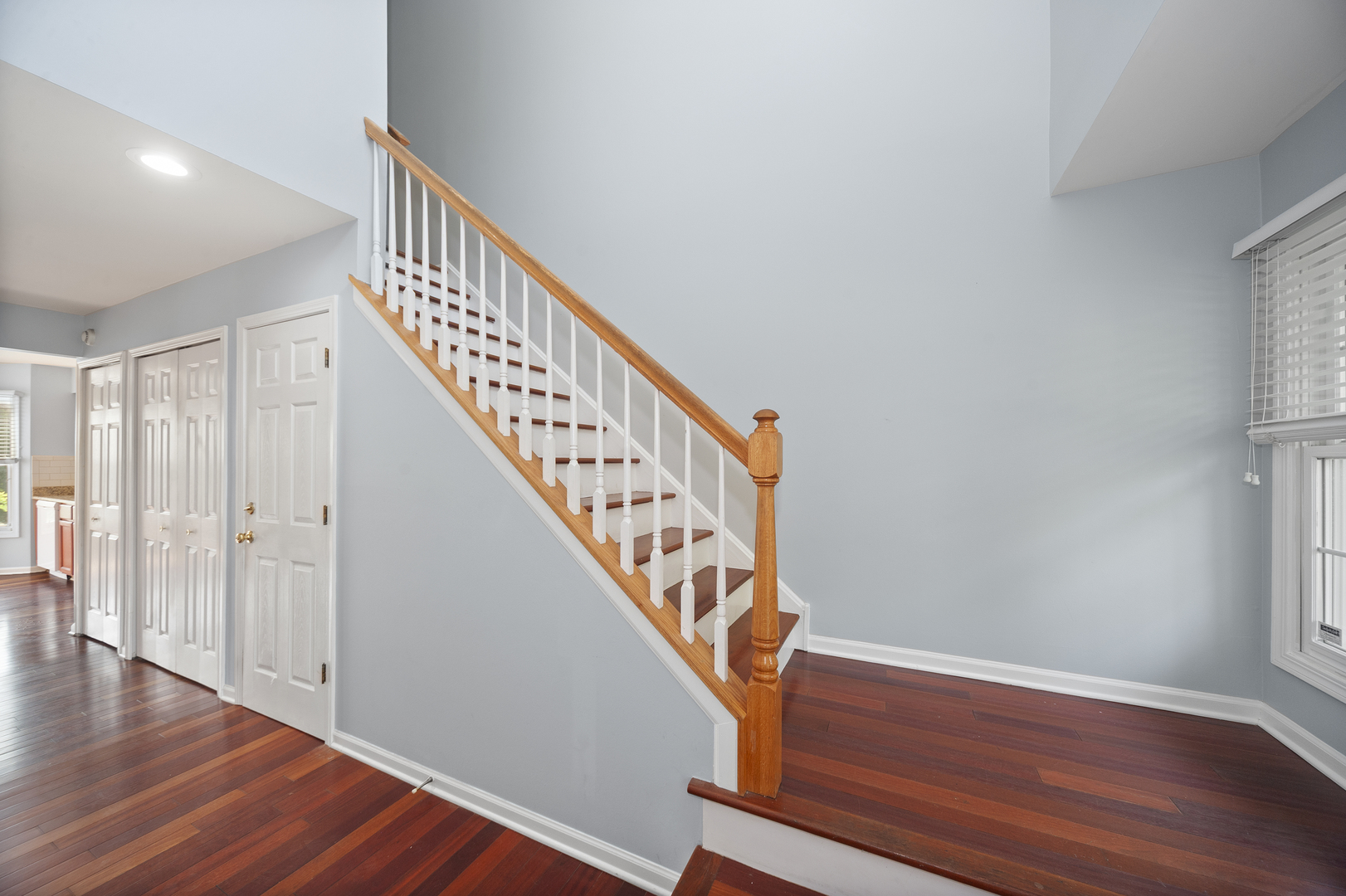315 Spring Point Drive #315, Carpentersville, IL 60110