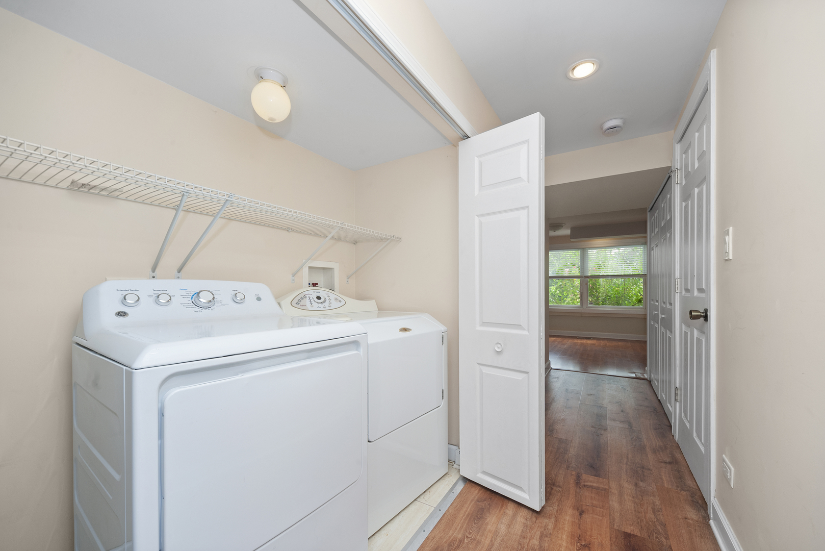 315 Spring Point Drive #315, Carpentersville, IL 60110