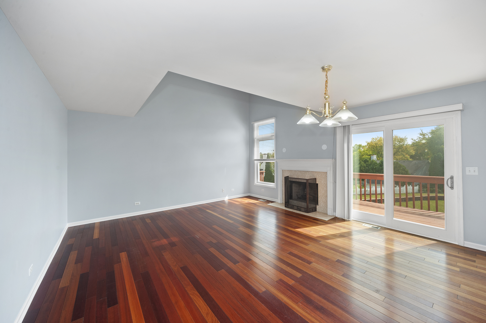 315 Spring Point Drive #315, Carpentersville, IL 60110