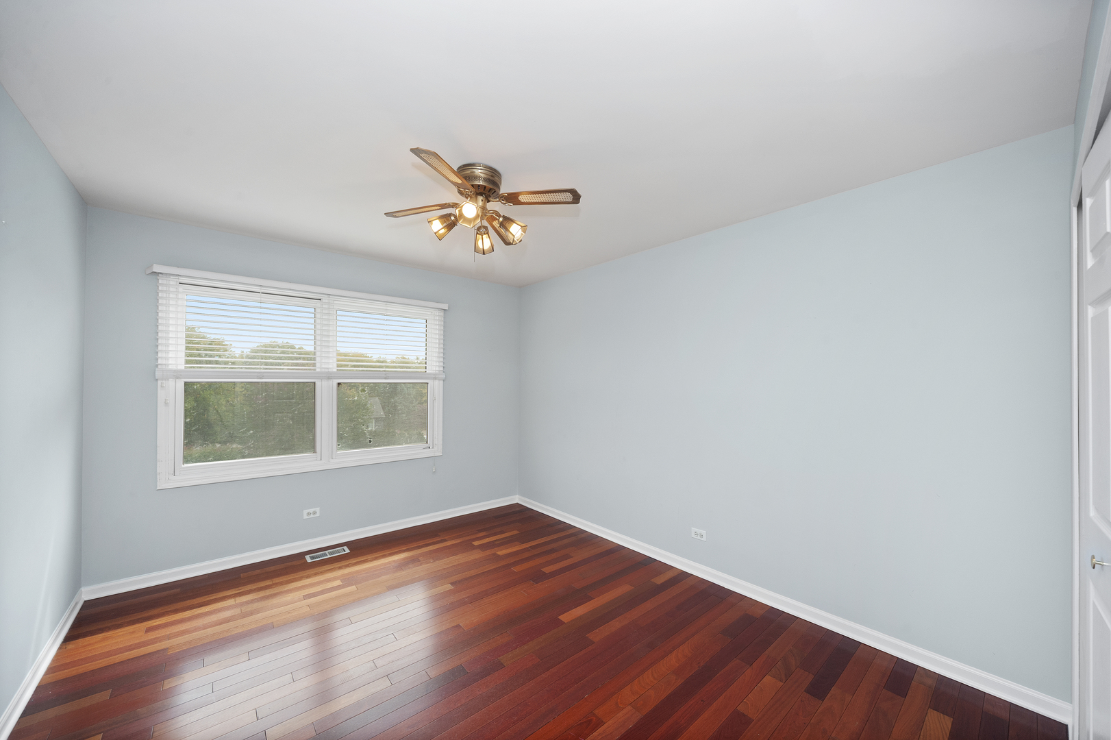 315 Spring Point Drive #315, Carpentersville, IL 60110