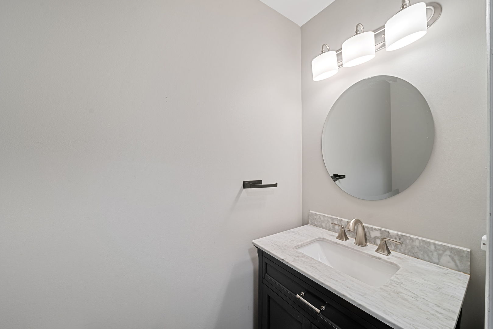 2483 Lawson Boulevard, Gurnee, IL 60031