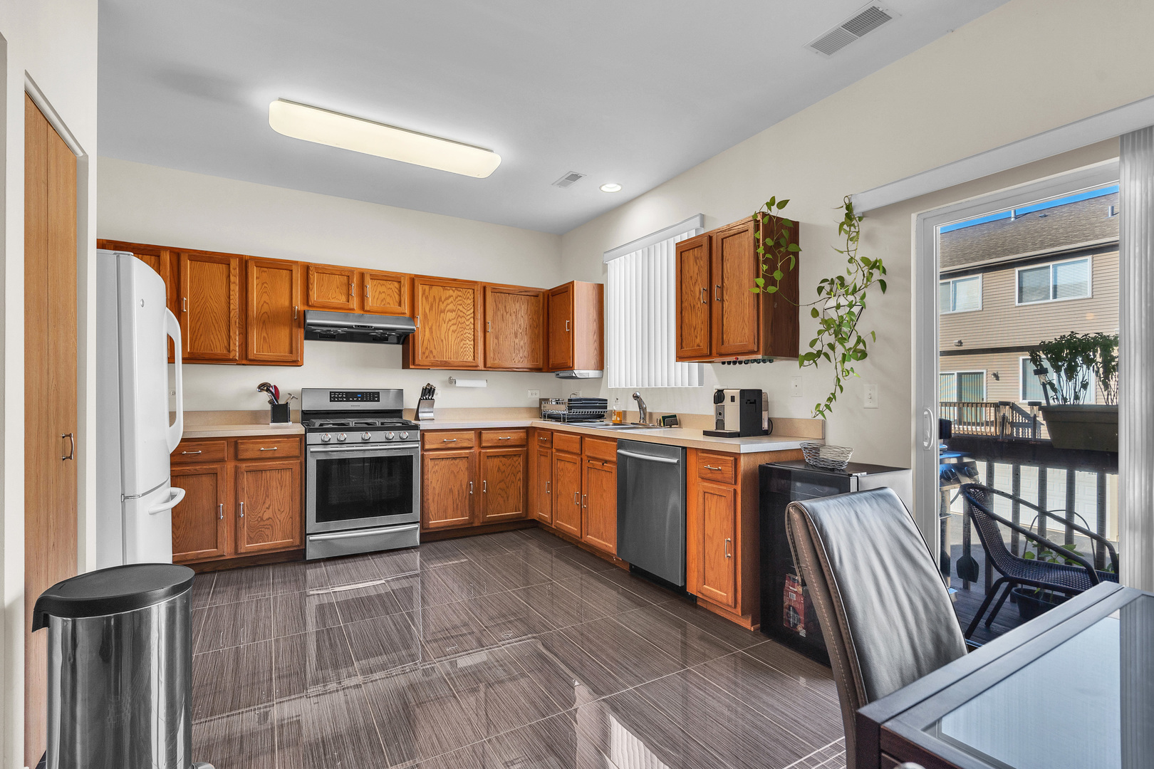 28794 W Pondview Drive, Lakemoor, IL 60051